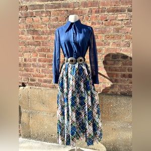 Killer vintage 60s-70s California Girl pleated long sleeve maxi dress size small